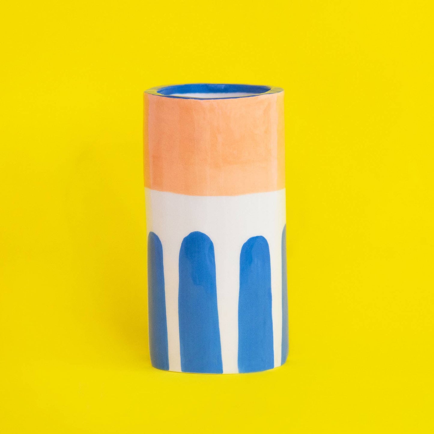 Fille aux rayures bleues foncées/Vase en céramique - Ana Seixas