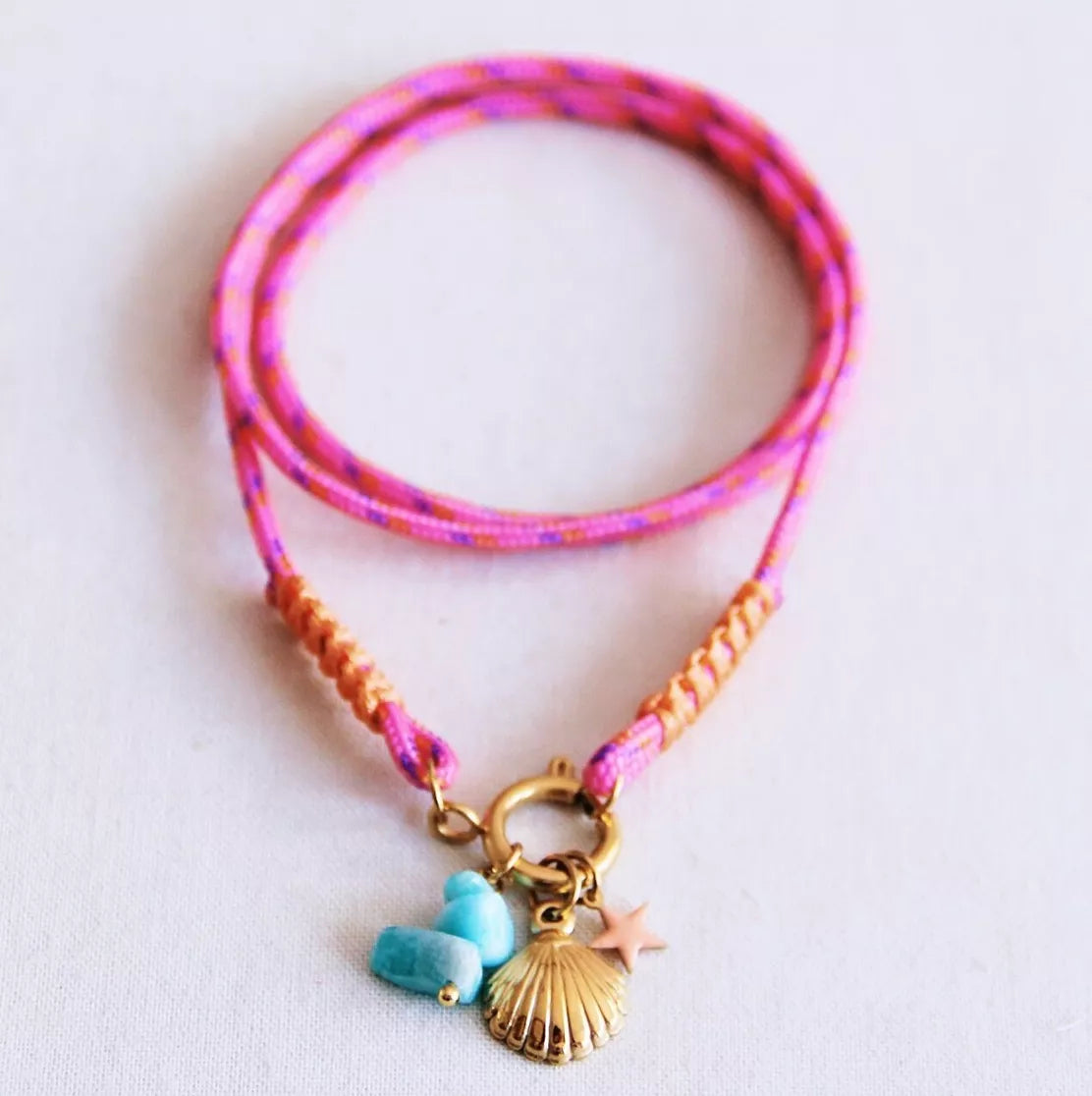 collier coloré breloques femme