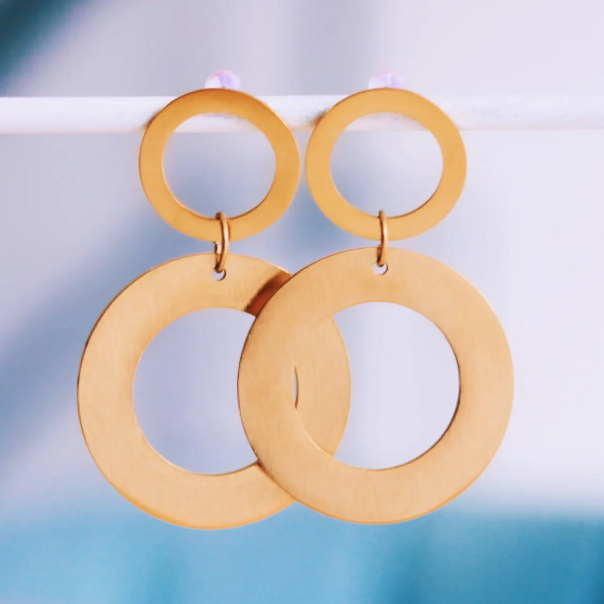 Boucle d'oreille grande bague ronde « mate » – Bazou