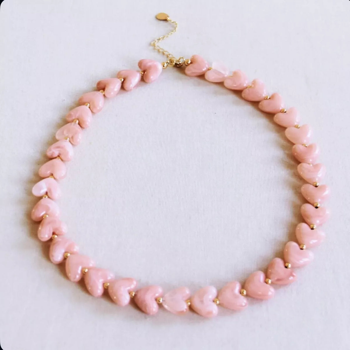 Collier de perles résines cœur - Bazou