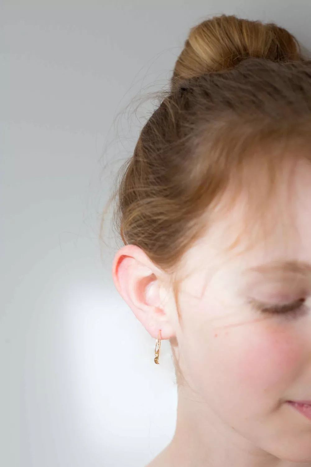 Mini boucles d'oreilles Créoles Lune / Etoile Filante - Adorabili Paris