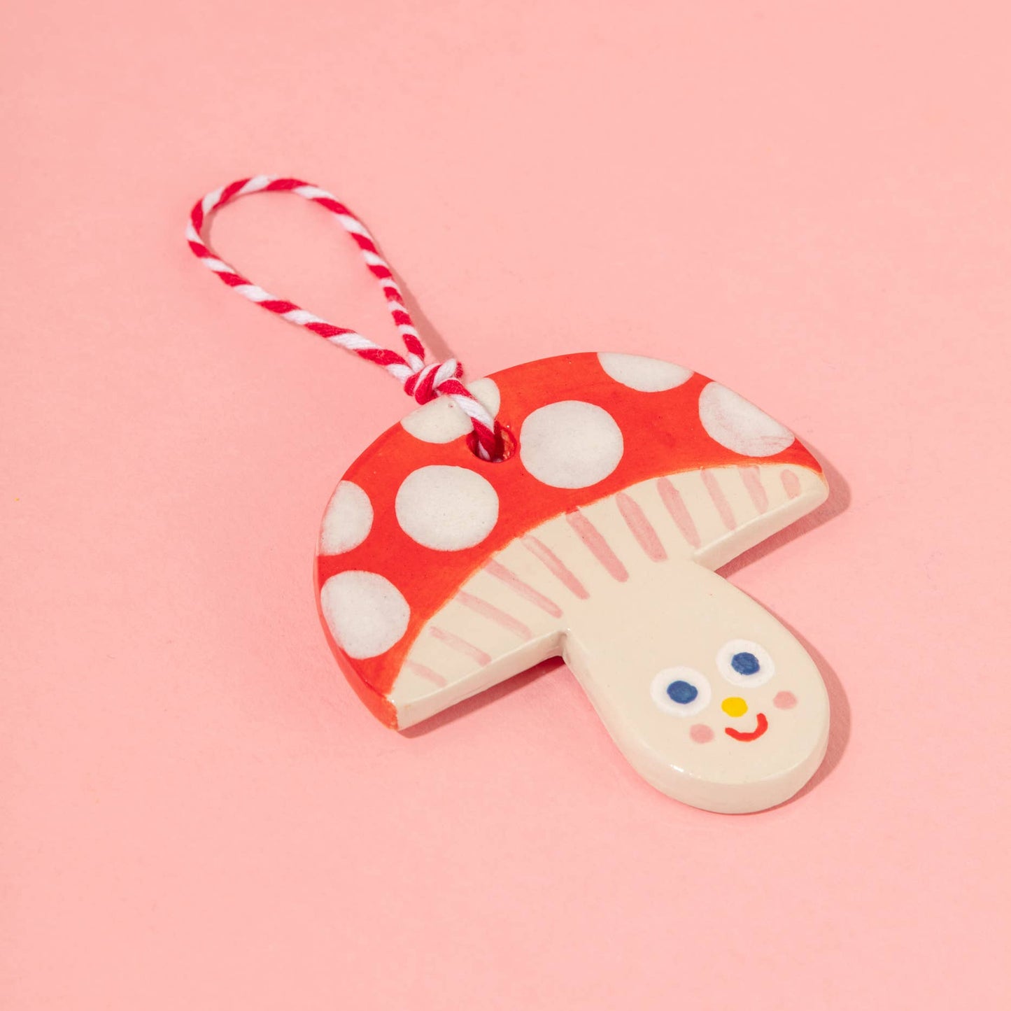 Ornements suspendus en céramique / champignon