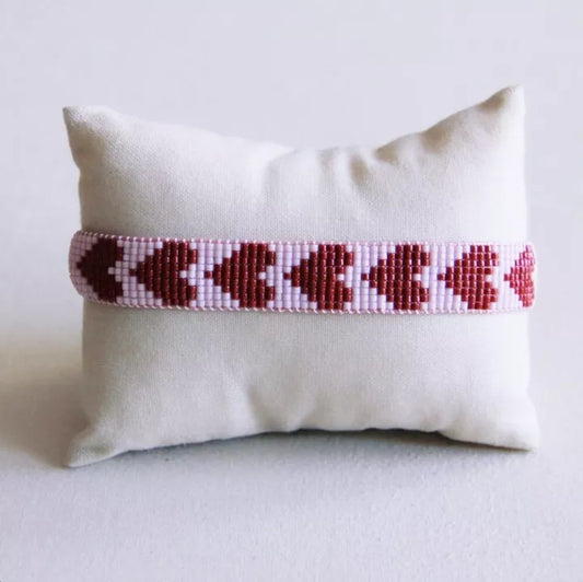 Bracelet tissé en forme de cœur - lilas/bordeaux - Bazou